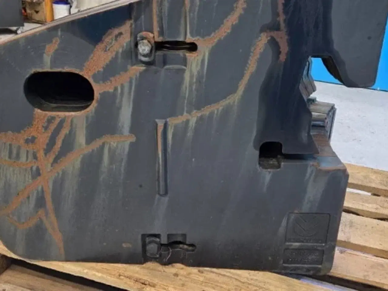 Billede 12 - New Holland T8 Frontvægt Kit 719665006