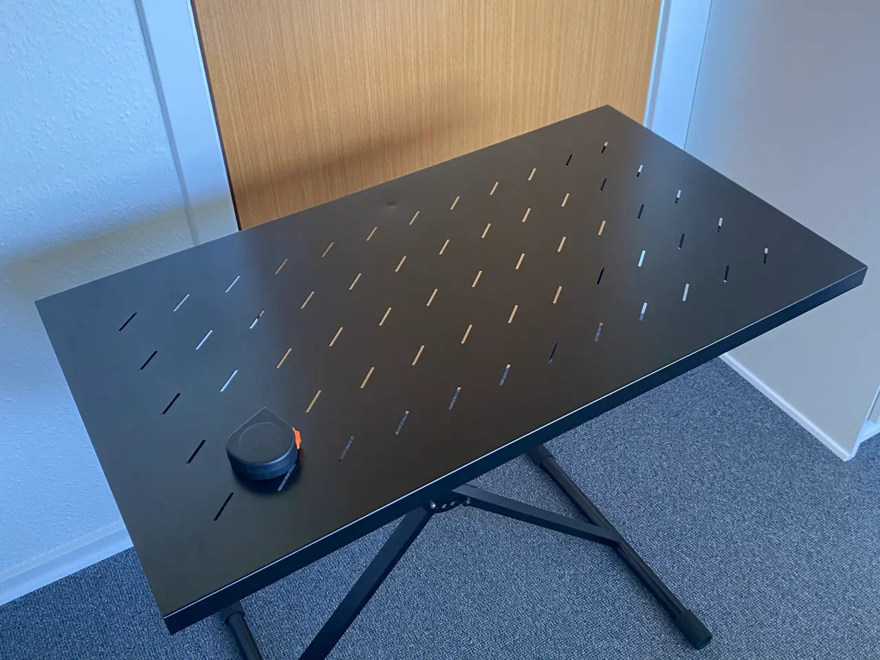 Billede 1 - Foldbar metal bord af mærket Millenium
