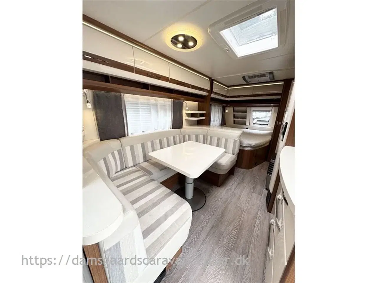 Billede 7 - 2017 - Hobby Excellent 560 KMFe Franskseng-Køjer-Gulvtemp.-Mover-Telt