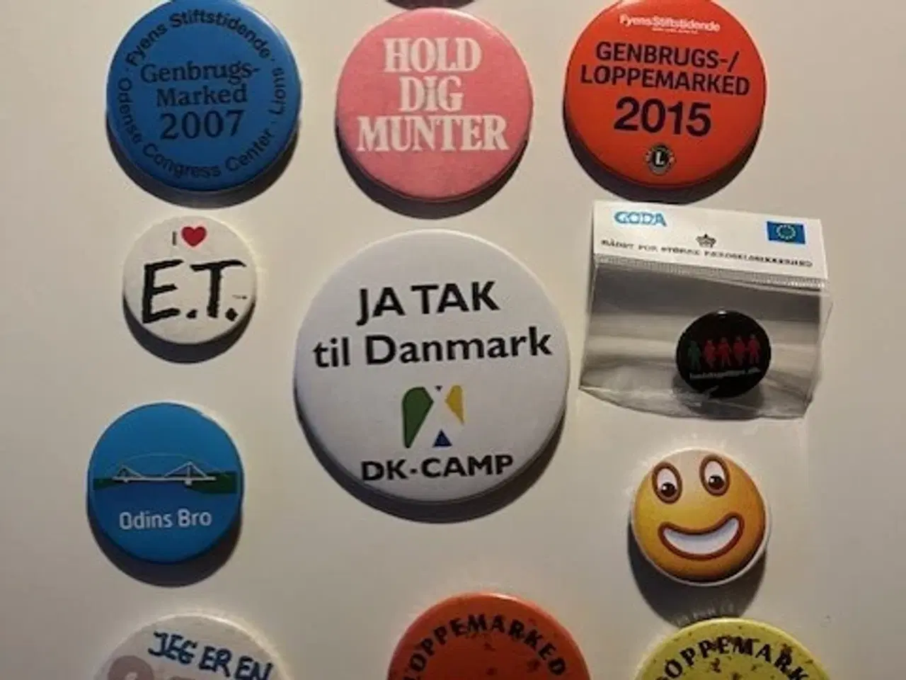 Billede 4 -  forskellige Badges