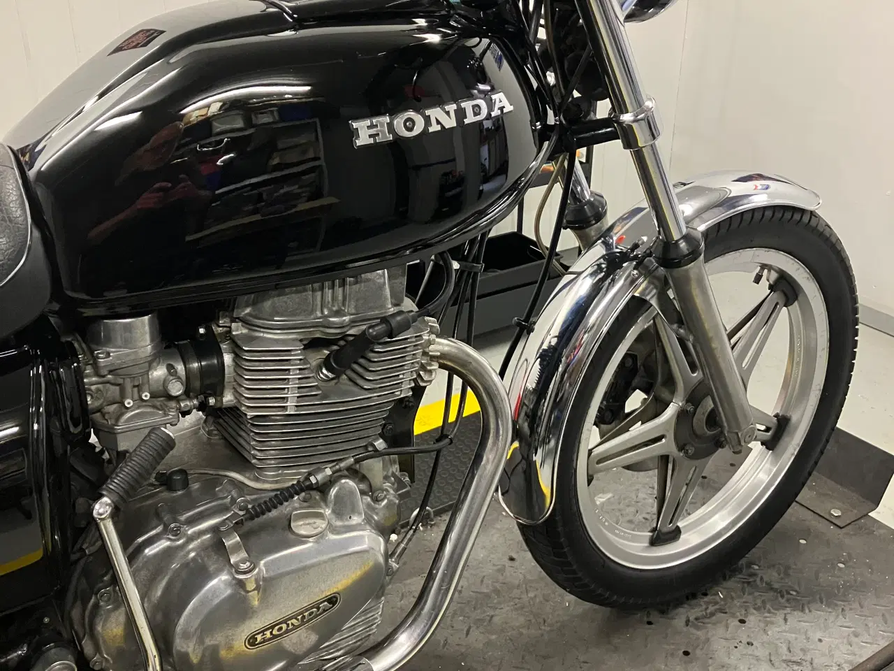 Billede 3 - Honda CB400T HawkII