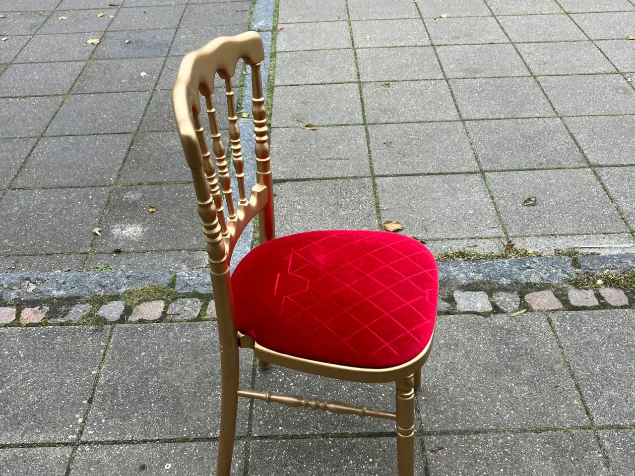 Billede 3 - Fine Guldstole med rødt betræk