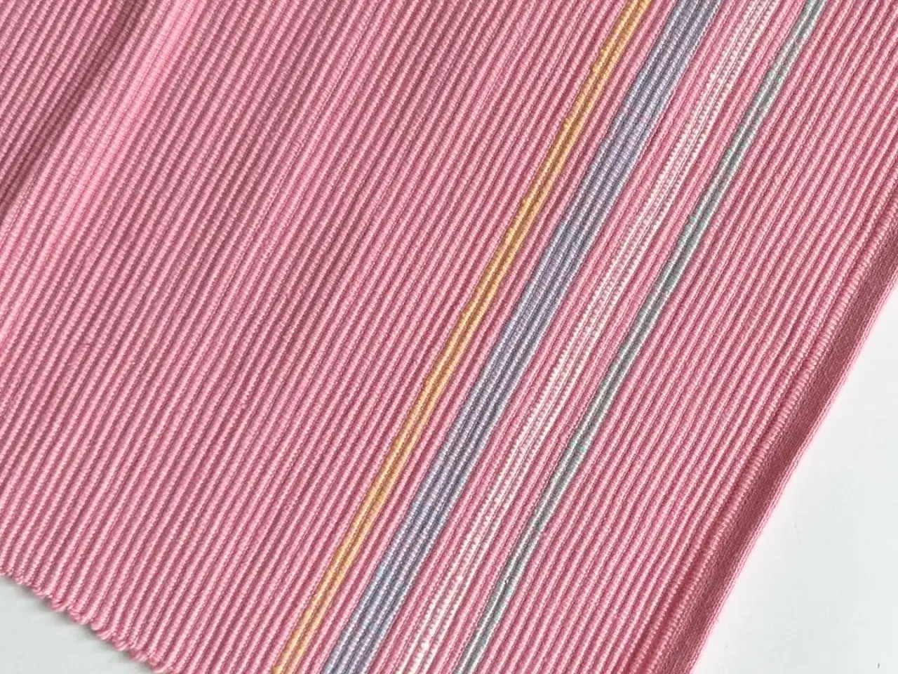 Billede 4 - Dækkeserviet, pastellyserød m striber