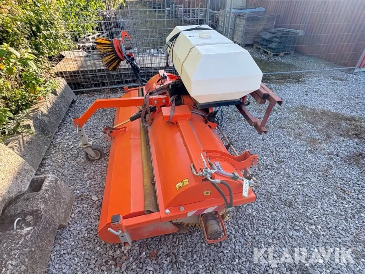 Billede 2 - Kost med opsamler og vandtank Moderntech BMR 200