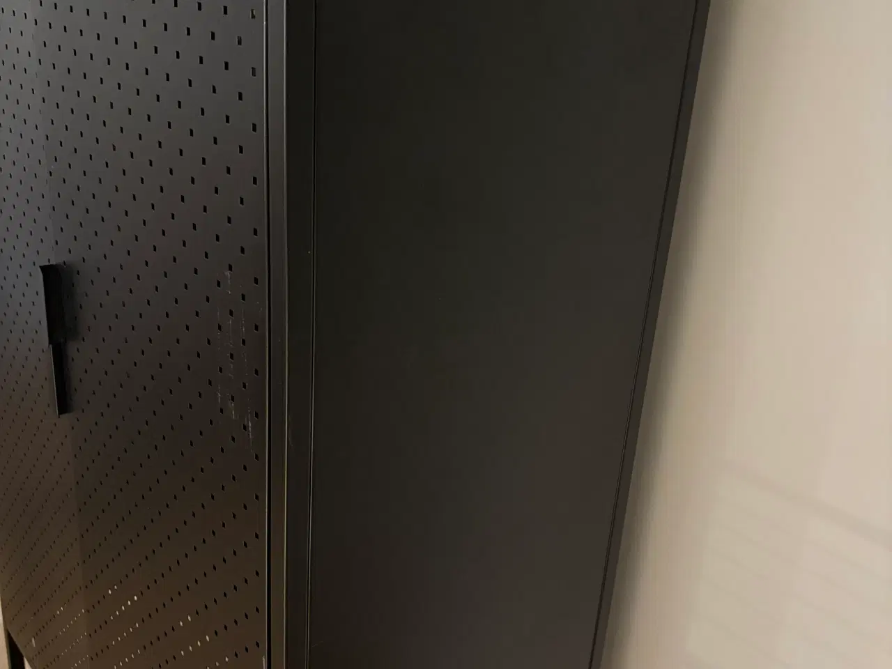 Billede 2 - FLYTTESALG AF MØBLER