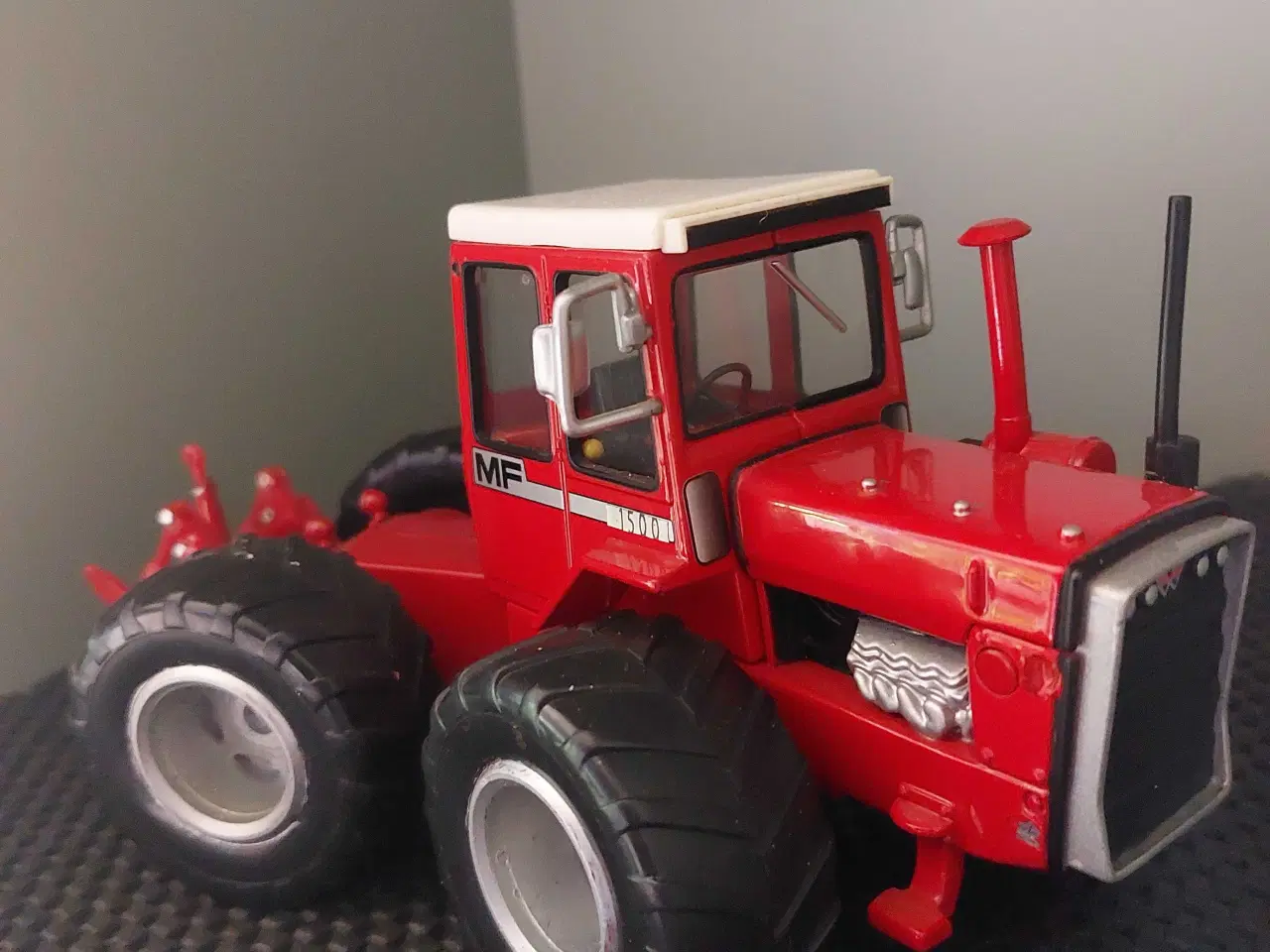 Billede 3 - Britains/ertl  mf 1500