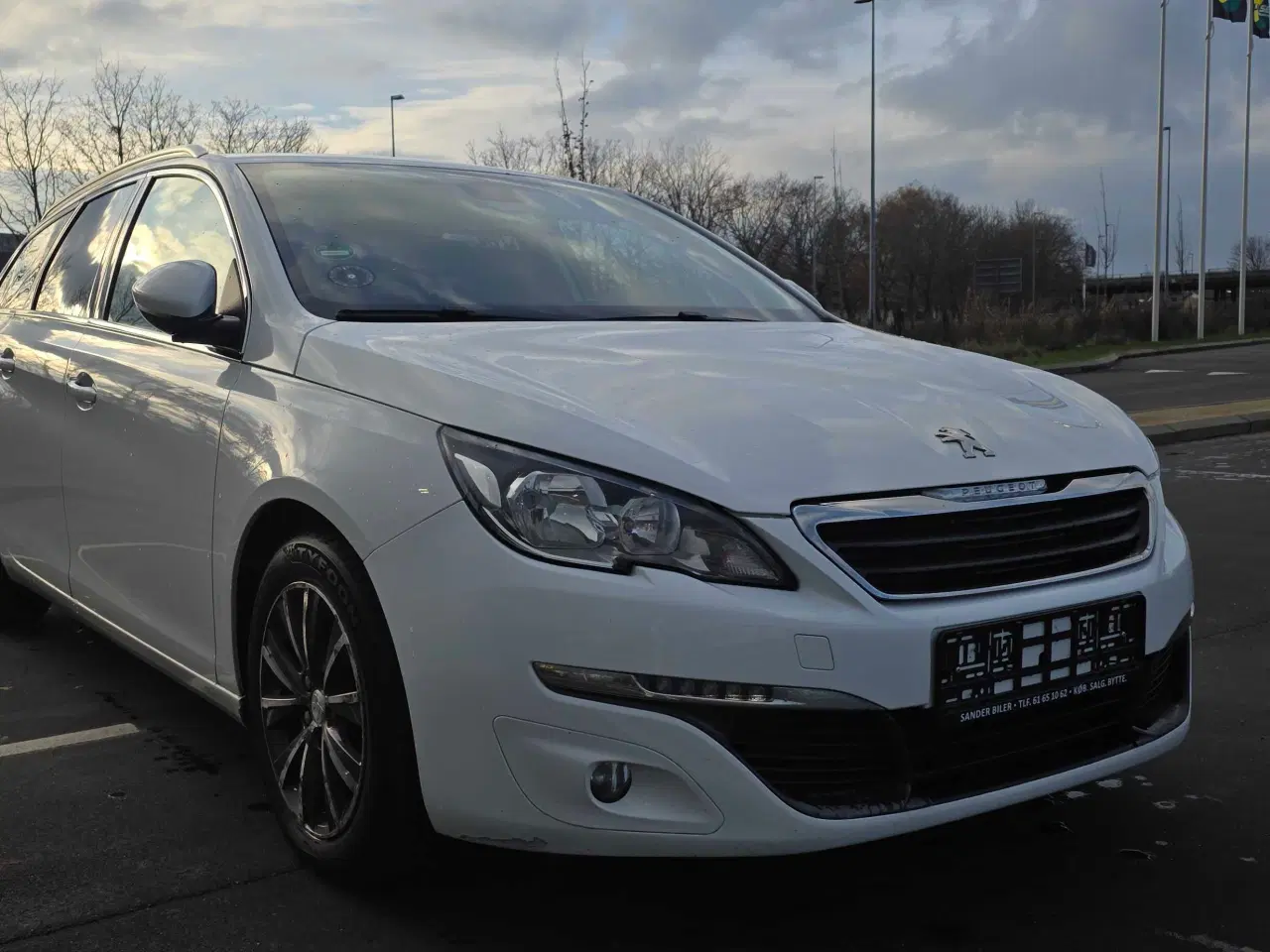 Billede 3 - Peugeot 308 1.6 BlueHDi Diesel med træk 