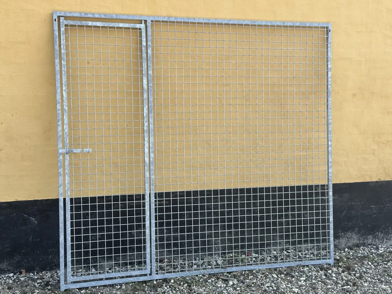 Billede 1 - Netgitter 2 m, m. låge, t. hunde, katte, høns