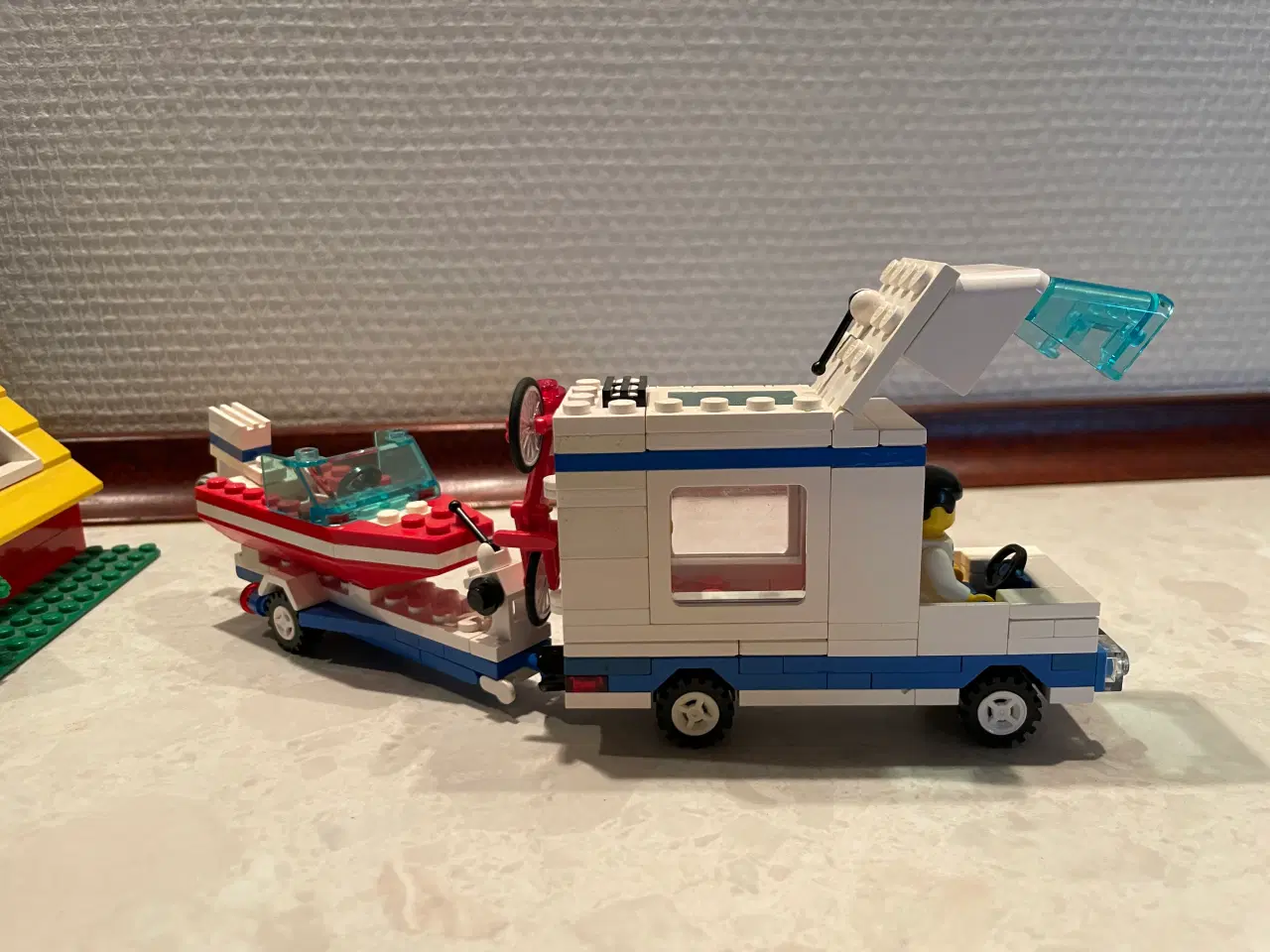 Billede 2 - Legoland 1472. Feriebolig med 4 minifigurer