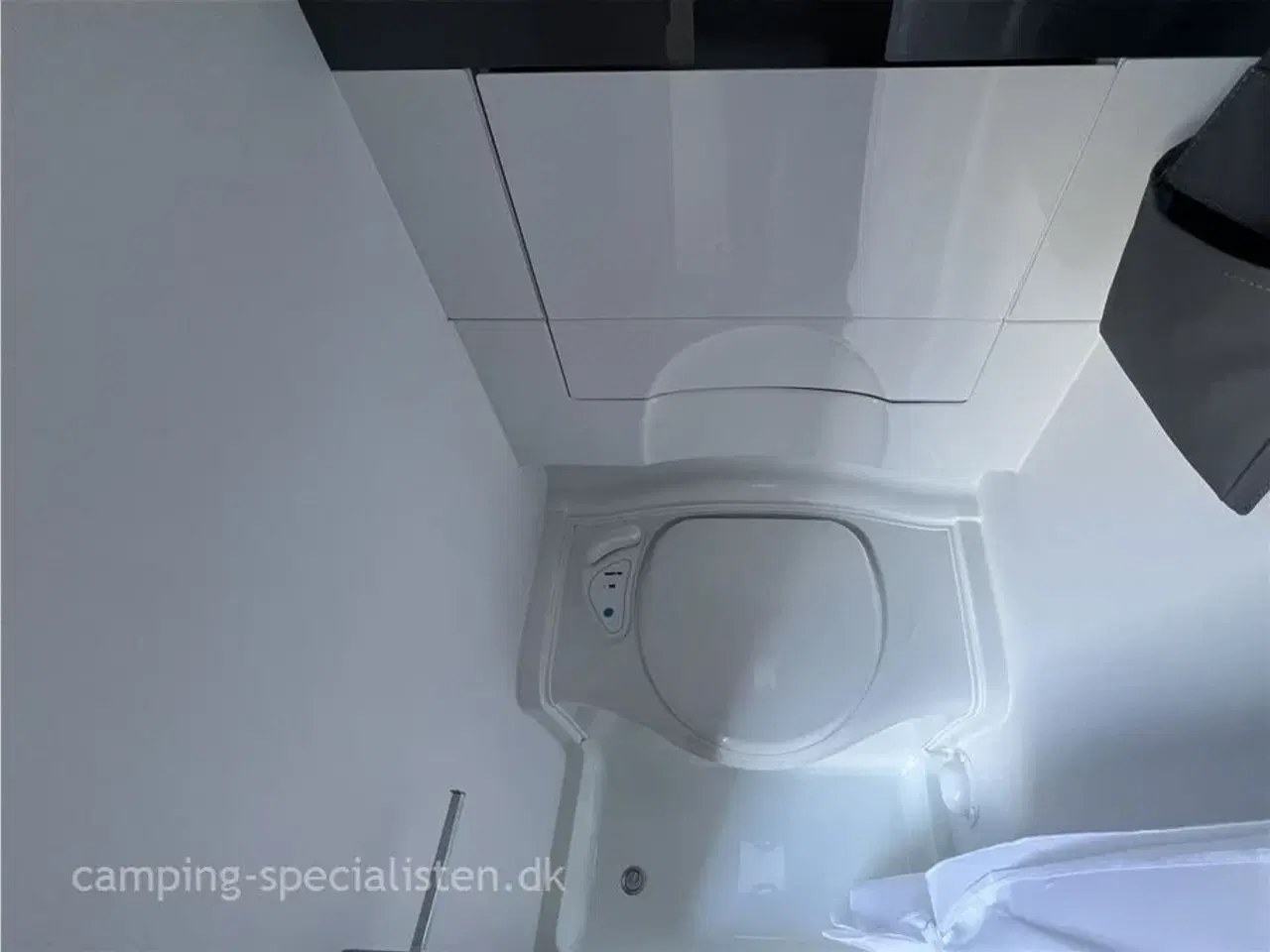 Billede 8 - 2025 - Adria Aviva 400 PS   2025 Adria Aviva 400 PS - se den nu hos Camping-Specialisten.dk