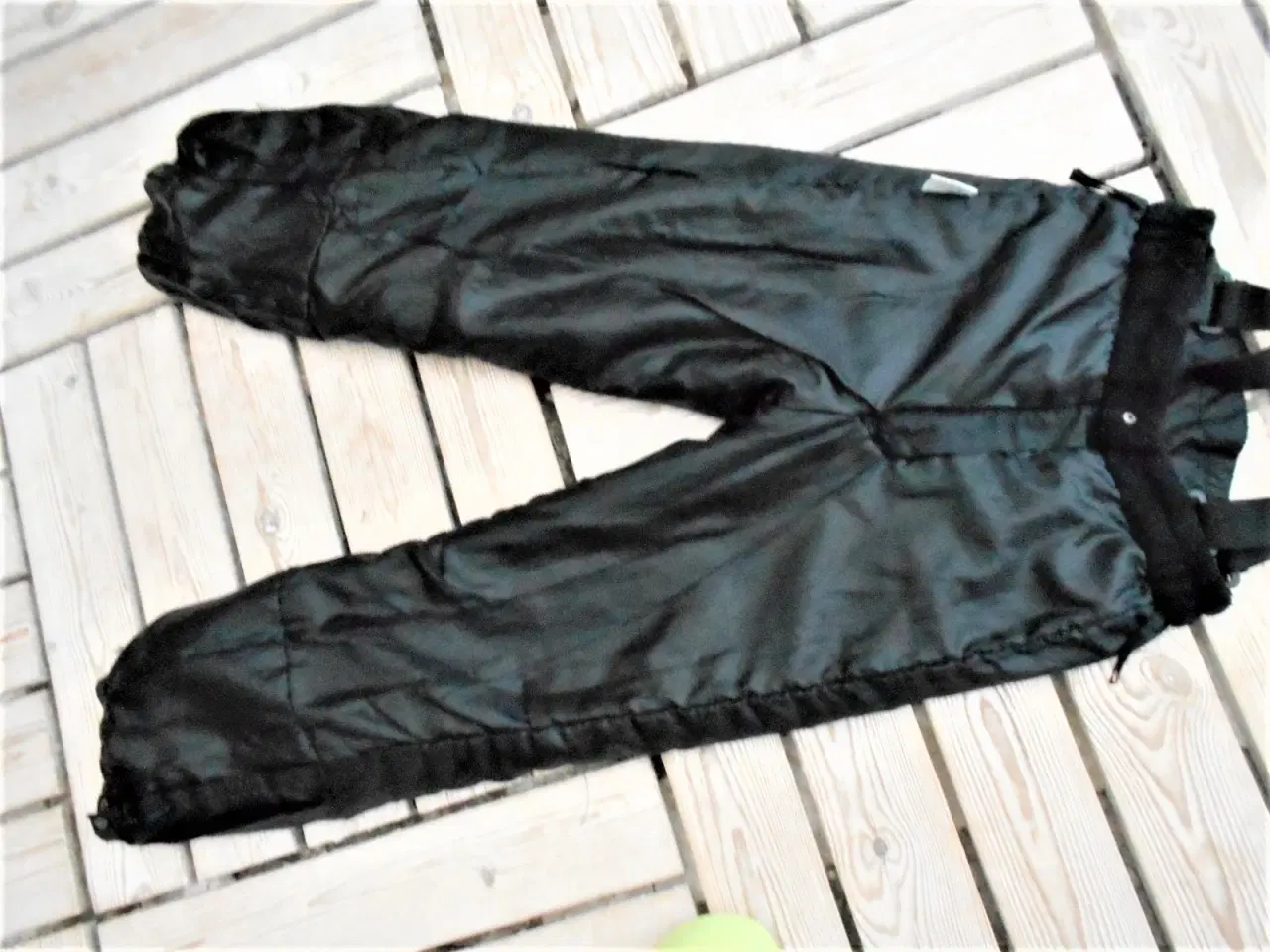 Billede 5 - Skibukser str 10 år