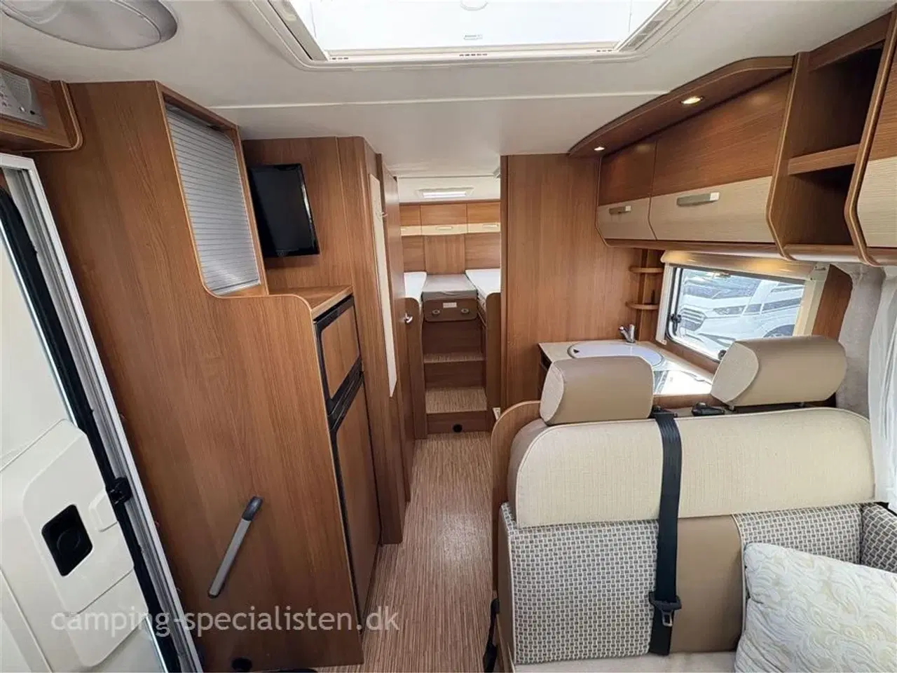 Billede 7 - 2014 - Carado T 447   Pæn og velholdt Carado T447 fra 2014 - Kan nu opleves hos Camping-Specialisten i Silkeborg