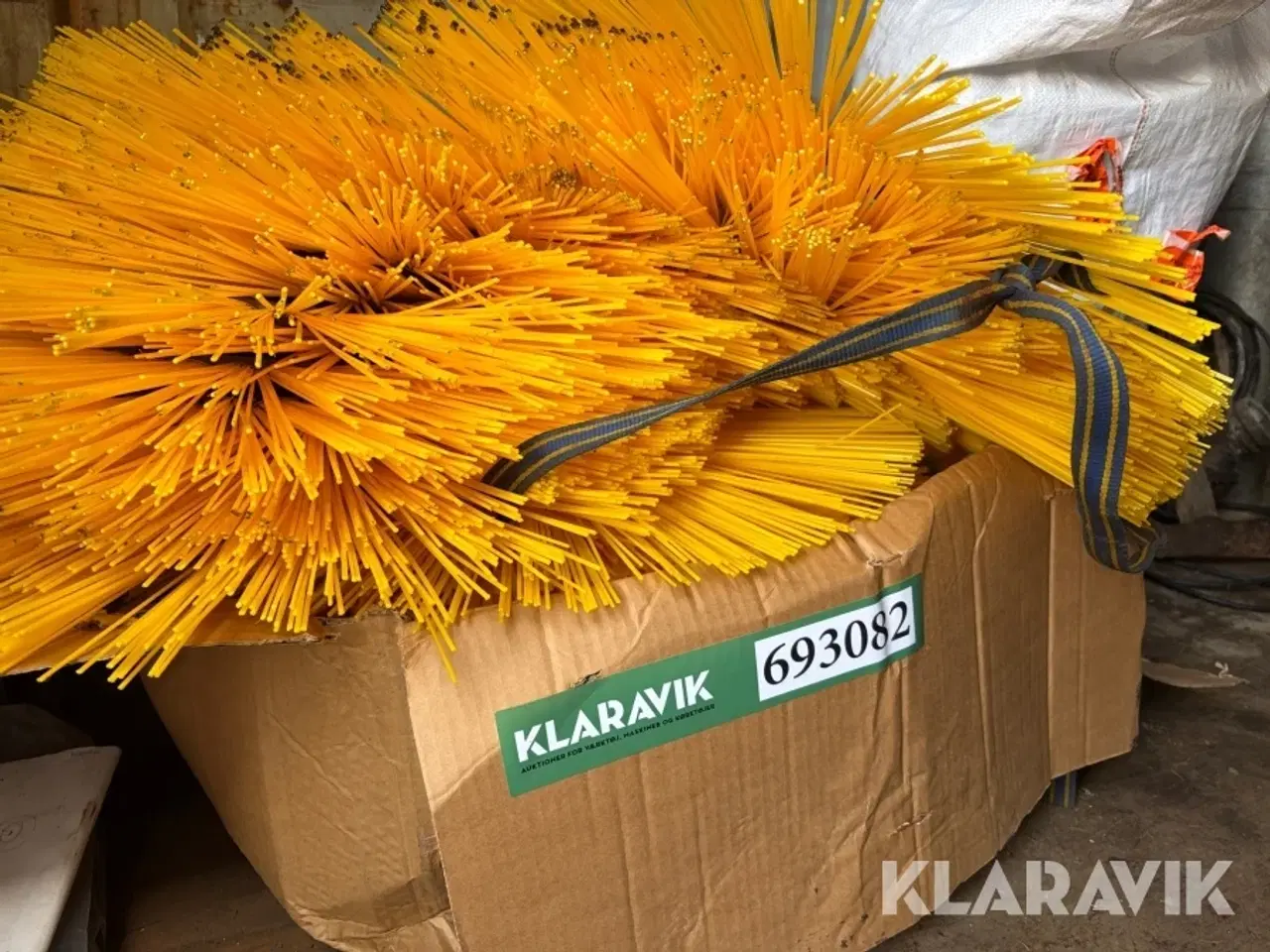 Billede 3 - Koste Fejemaskine Løse koste med afstandsringe 39 styk