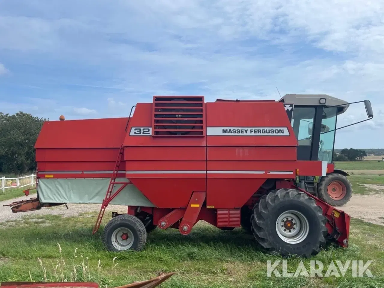 Billede 6 - Mejetærsker Massey Ferguson 32 med skærebord og vogn