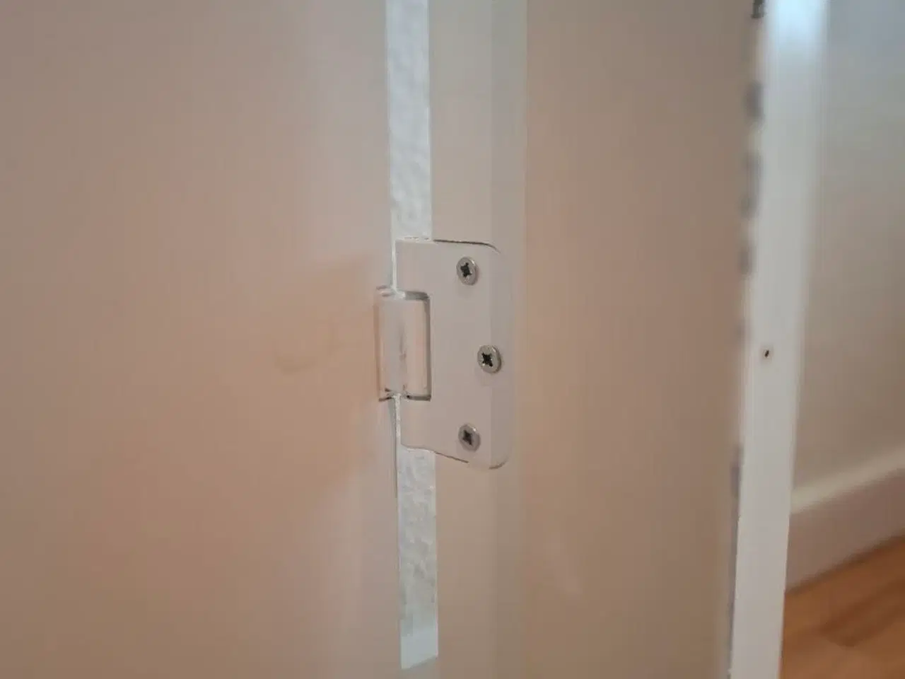 Billede 2 - Dør med karm uden greb sælges