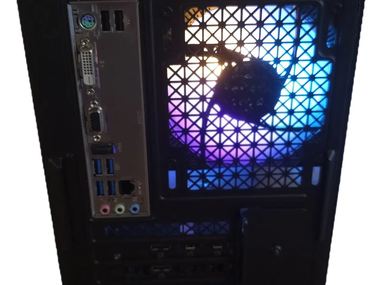 Billede 3 - Gaming pc klar til brug rtx 2060 + Ryzen 5 3600