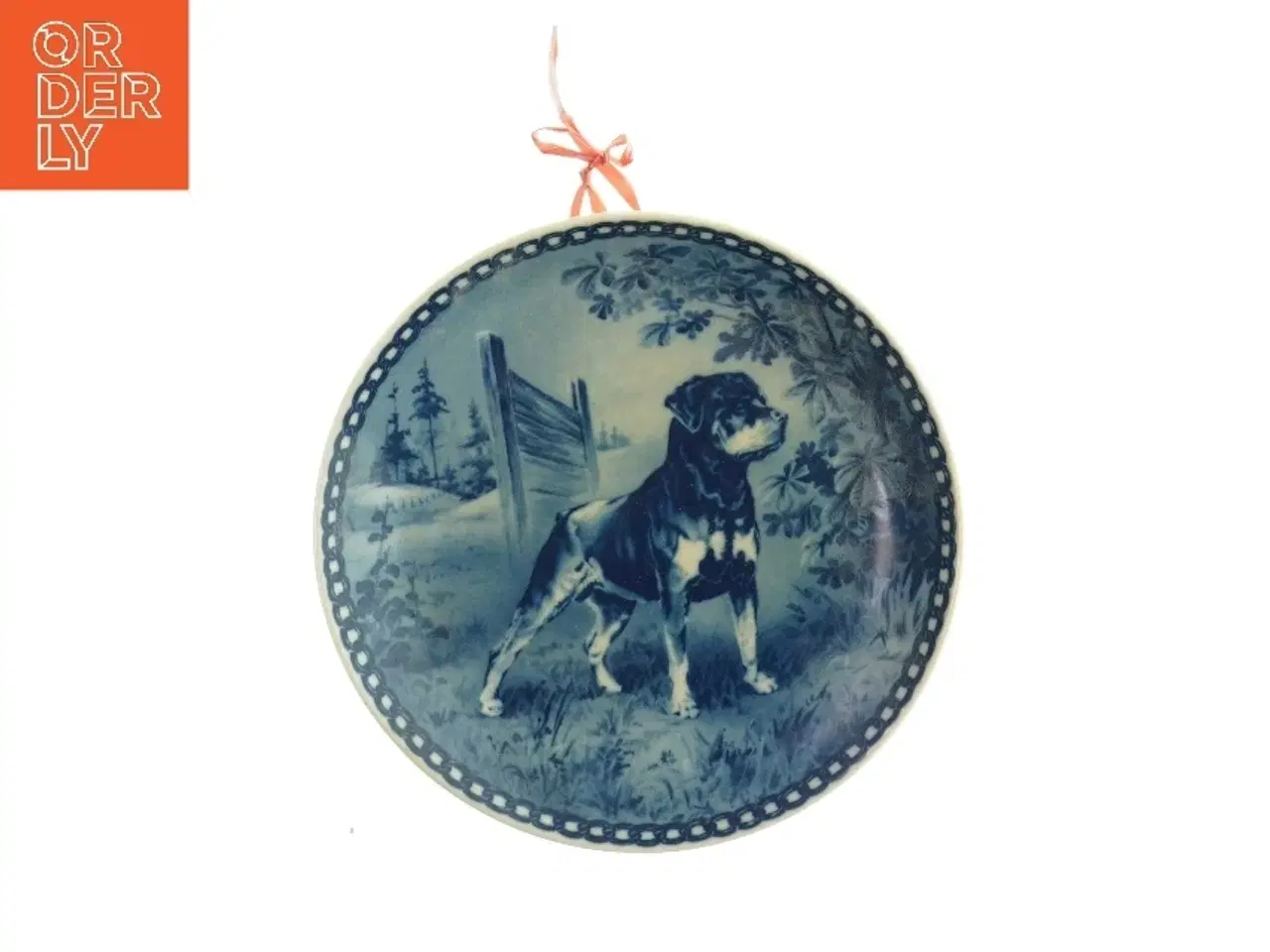 Billede 1 - Tallerken med mønster  hund  (str. Ø:20cm)