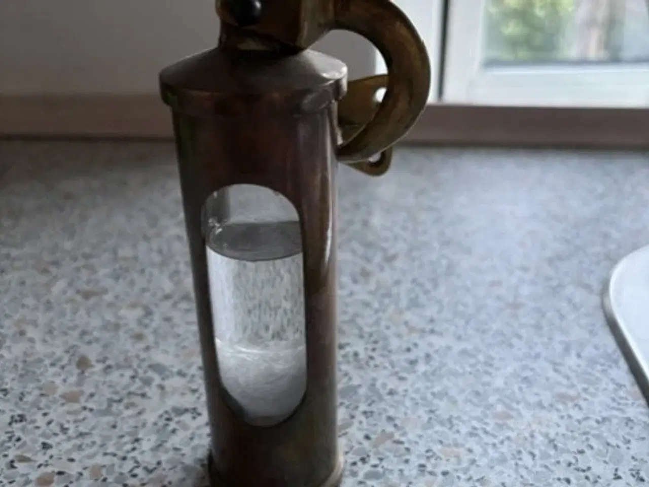 Billede 1 - Stormglas i messing med beslag.