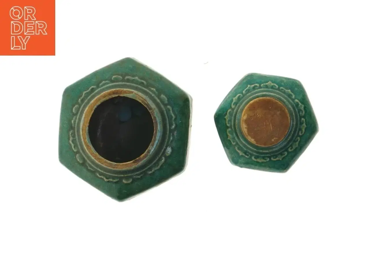 Billede 3 - To gamle grønne kinesiske keramikkrukker med korklåg (str. 12 cm. og. 9 cm)