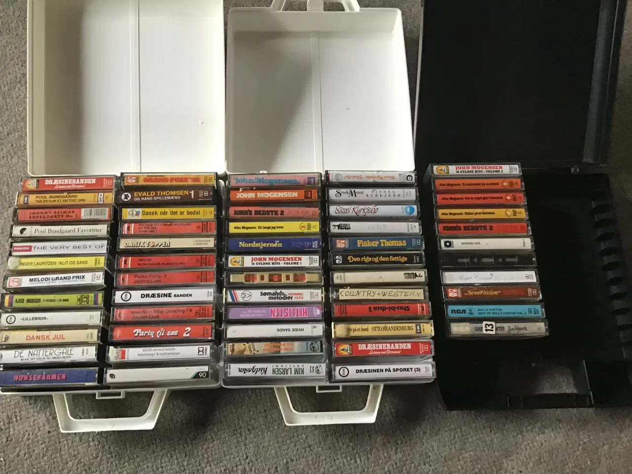 Billede 5 - 60 originale kassettebånd med musik.