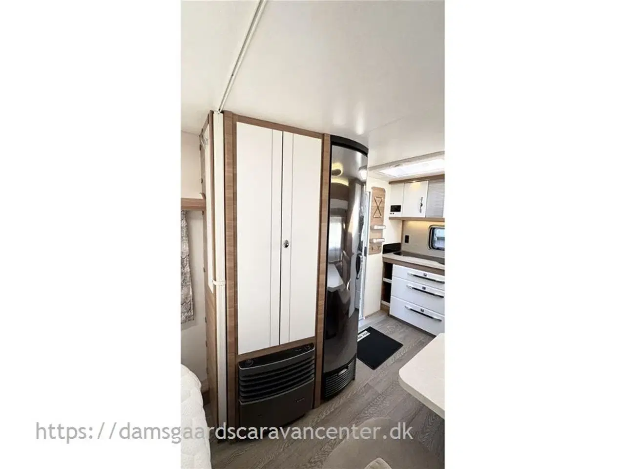 Billede 14 - 2022 - Hobby De Luxe 460 SFf   Queensbed-Gulvtemp.-Mover-Telt