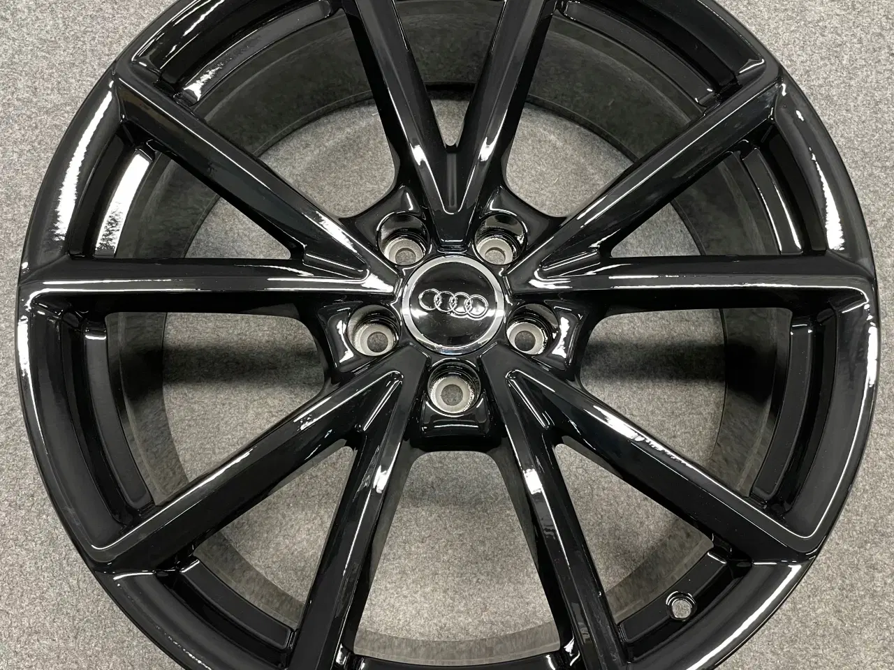 Billede 2 - ALUFÆLGE AUDI Q5 8R0 20"