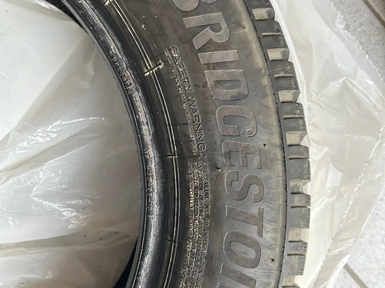 Billede 3 - Vinterdæk bridgestone 4mm