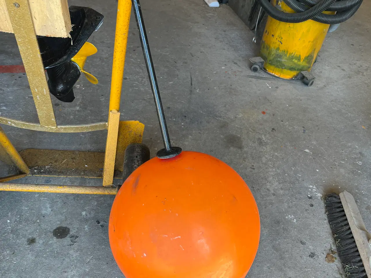 Billede 1 - Ankerbøje med ankerkæde