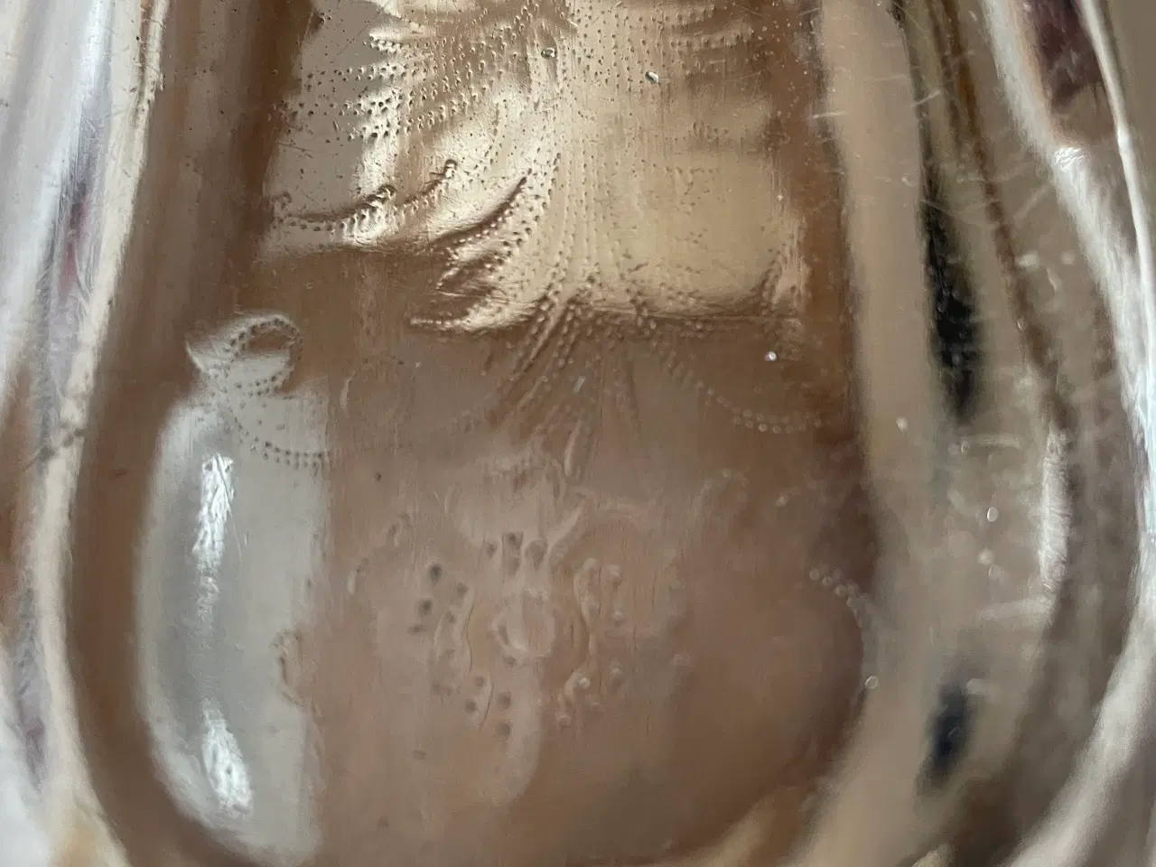 Billede 4 - Jordbærske i totårnet Empire.