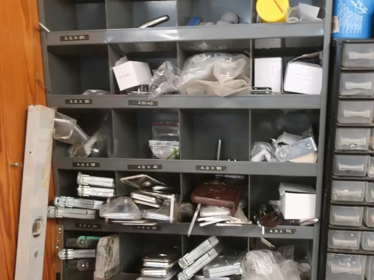 Billede 2 - Ryd hele værkstedet for løse dele