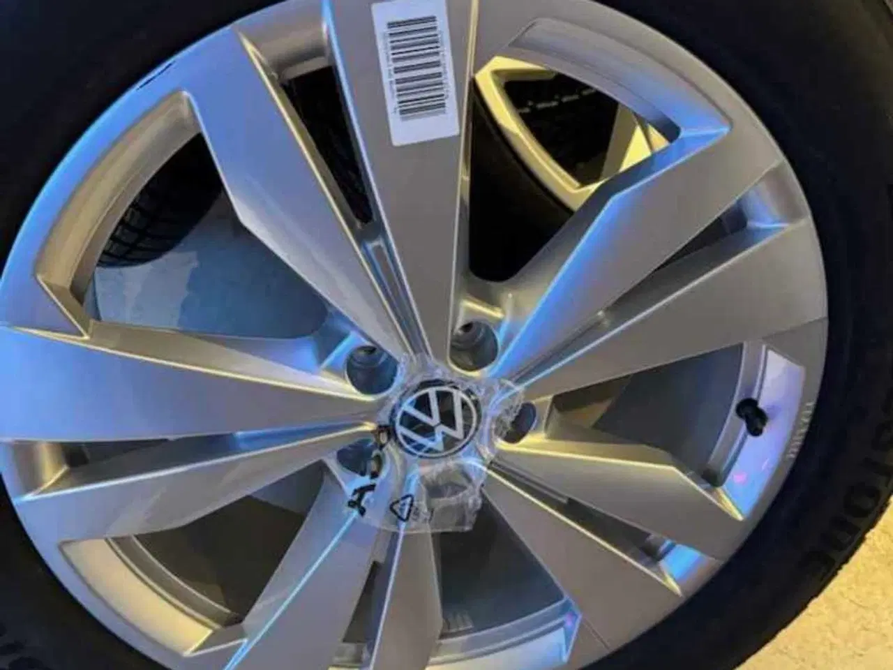 Billede 1 - Volkswagen ID.4 ID.5 R19 vinterdæk 