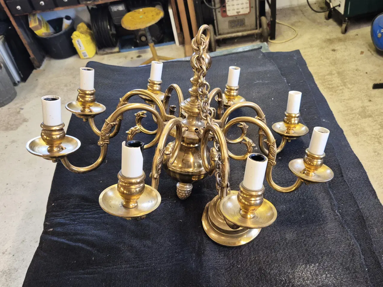 Billede 2 - Lysekrone i messing.