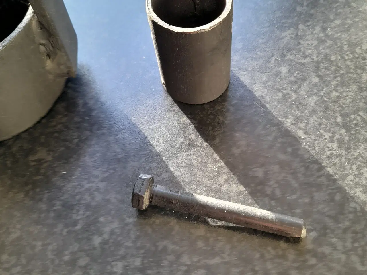 Billede 3 - Stativ med lås til flaske.