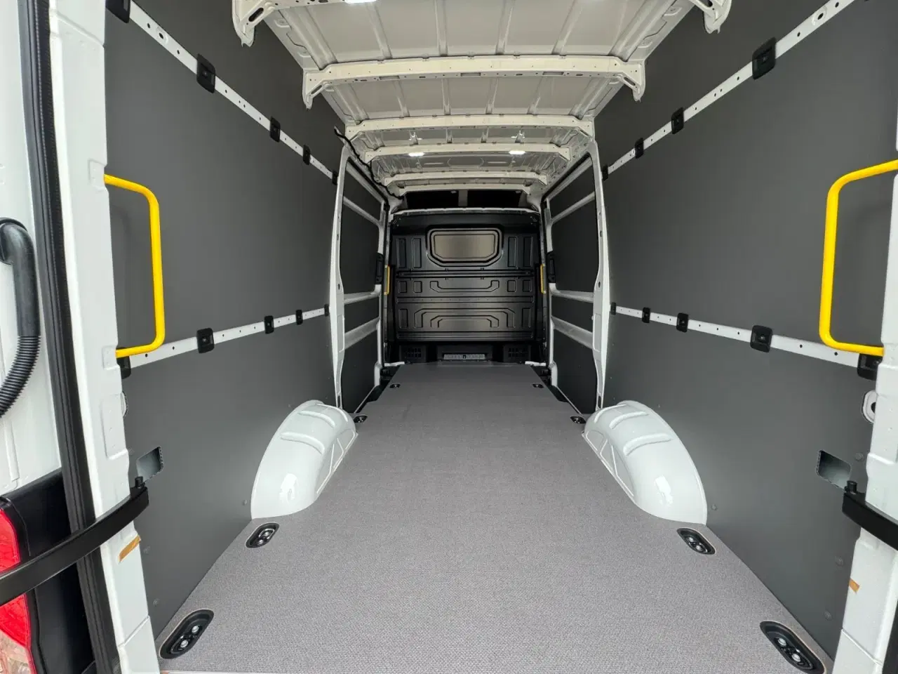 Billede 15 - VW Crafter 35 2,0 TDi 163 Kassevogn L3H2 aut. RWD