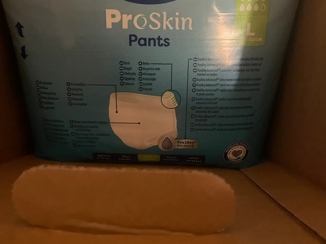 Billede 3 - 2 pakker buksebleer til voksne str. L.Nypris:221,-