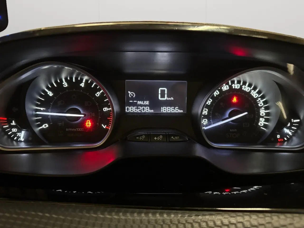 Billede 8 - Peugeot 2008 1,2 VTi 82 Active Sky