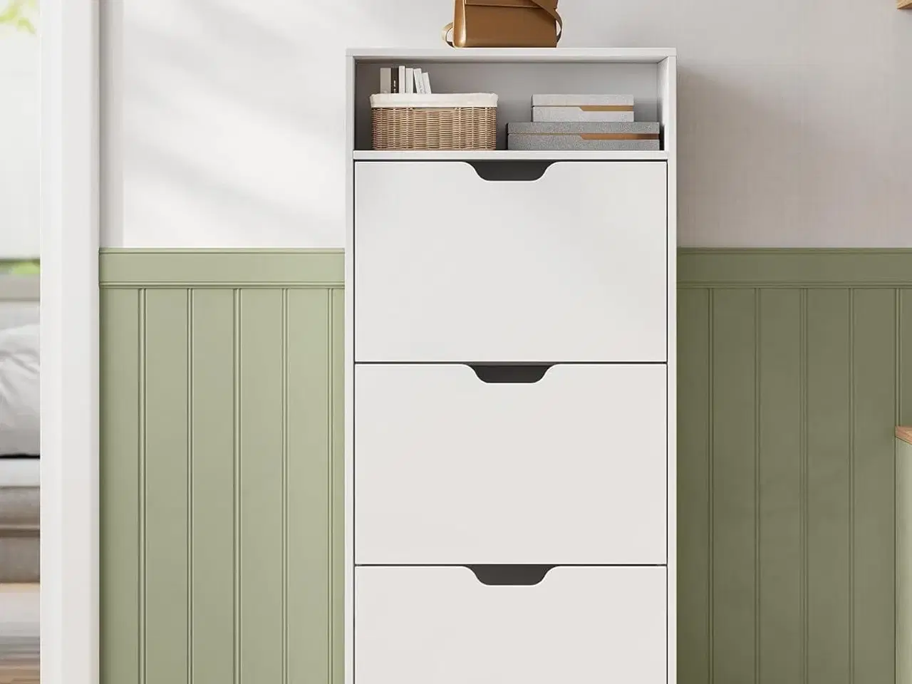 Billede 7 - Skoskab med 3 klaplåger åben hylde, justerbar skilleplade, 14–18 par, lille entré, 24 × 60 × 139 cm, cloud white