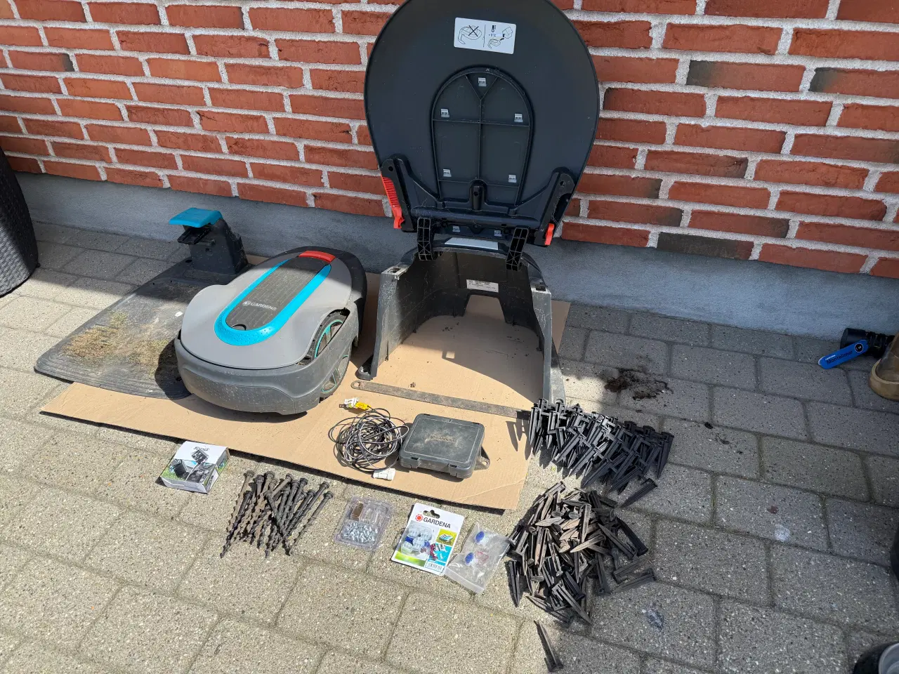 Billede 1 - Velfungerende Gardena robot plæneklipper 
