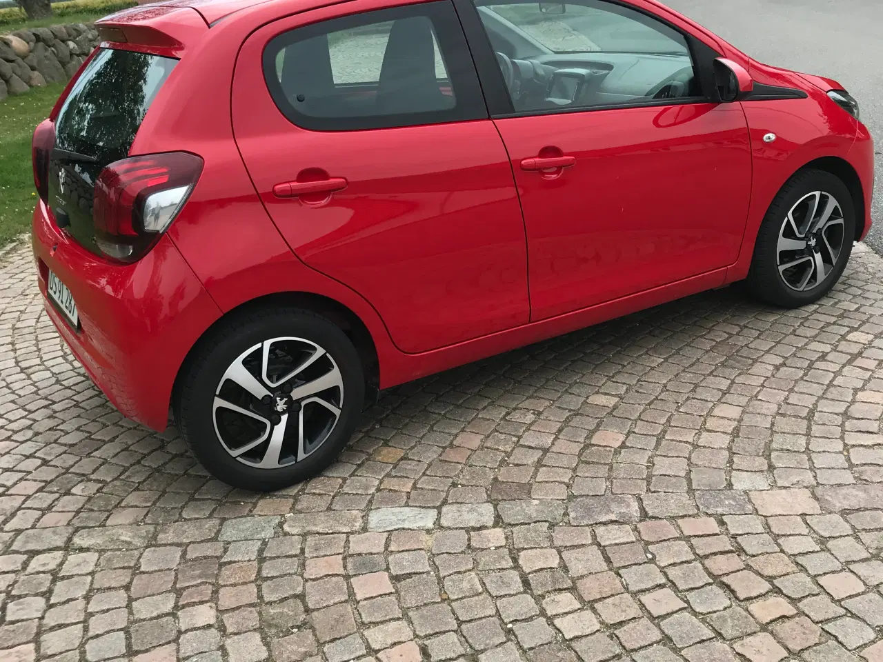 Billede 10 - Velholdt Peugeot 108 - årg. 2019