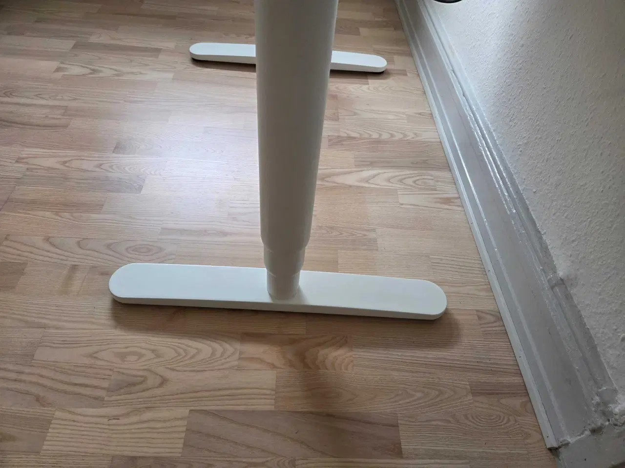 Billede 3 - Elektrisk hæve/sænke skrivebord