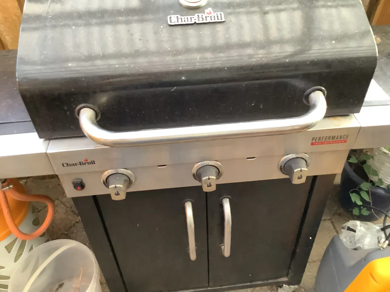 Billede 3 - Gasgrill med 3 brænder og en gasblus