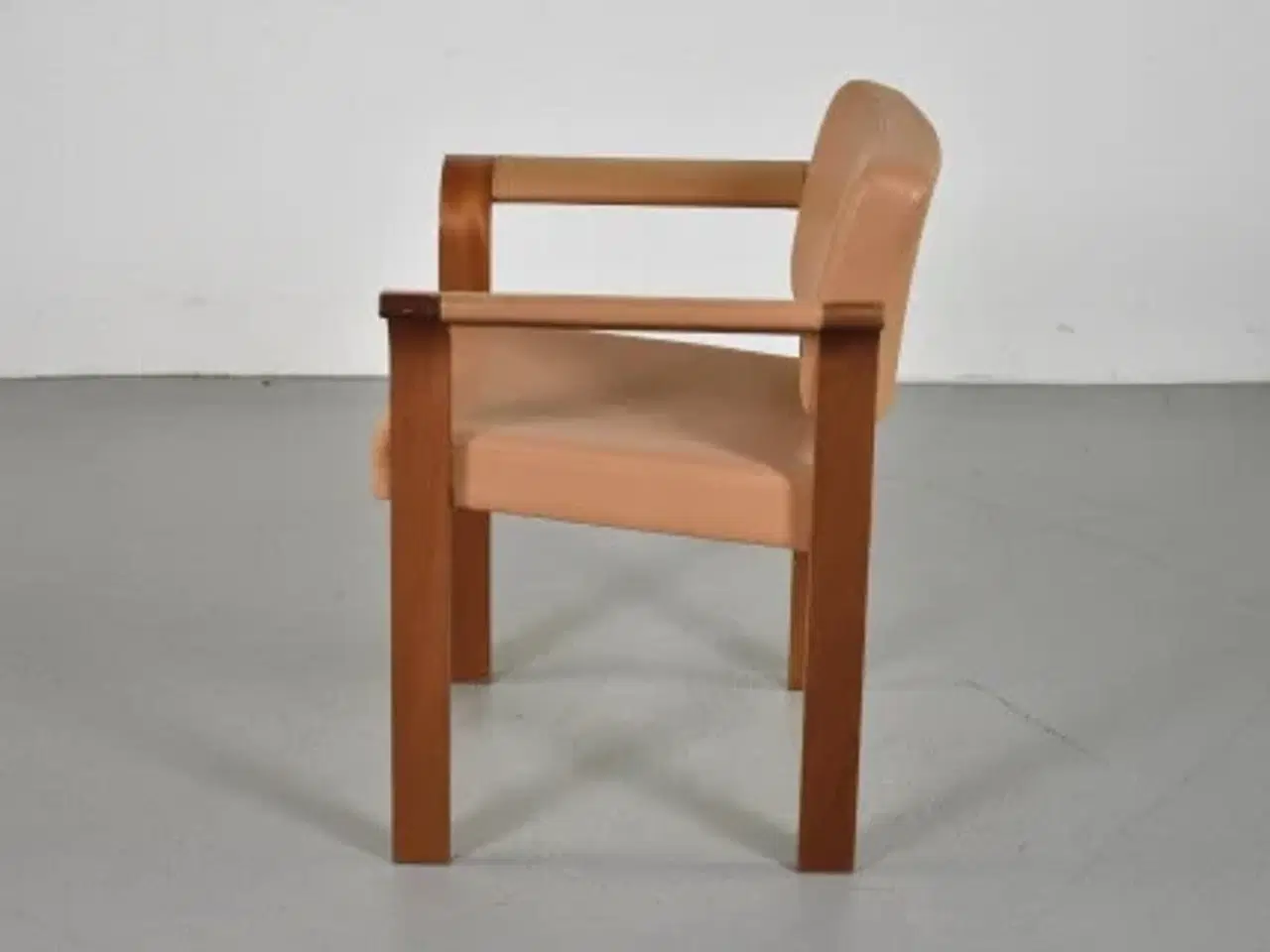 Billede 3 - Magnus olesen konferencestole i eg med brunt læder polster, sæt à 7 stk.