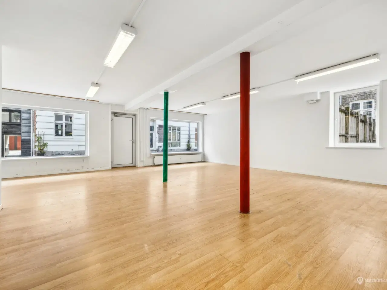 Billede 4 - Centralt beliggende erhvervs lokaler. til mange formål. Tilpasses efter ønske