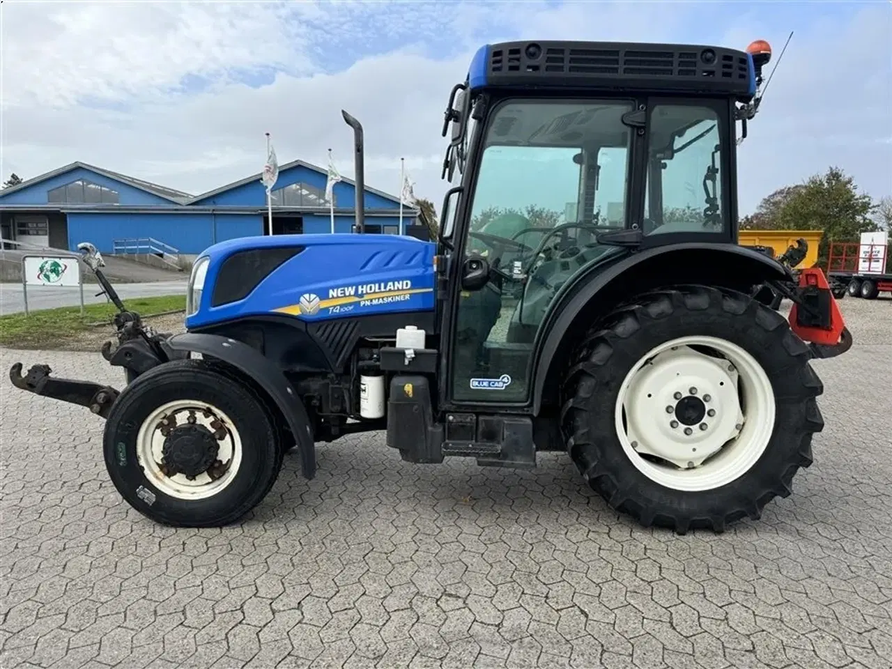 Billede 12 - New Holland T4.100F smalsporstraktor