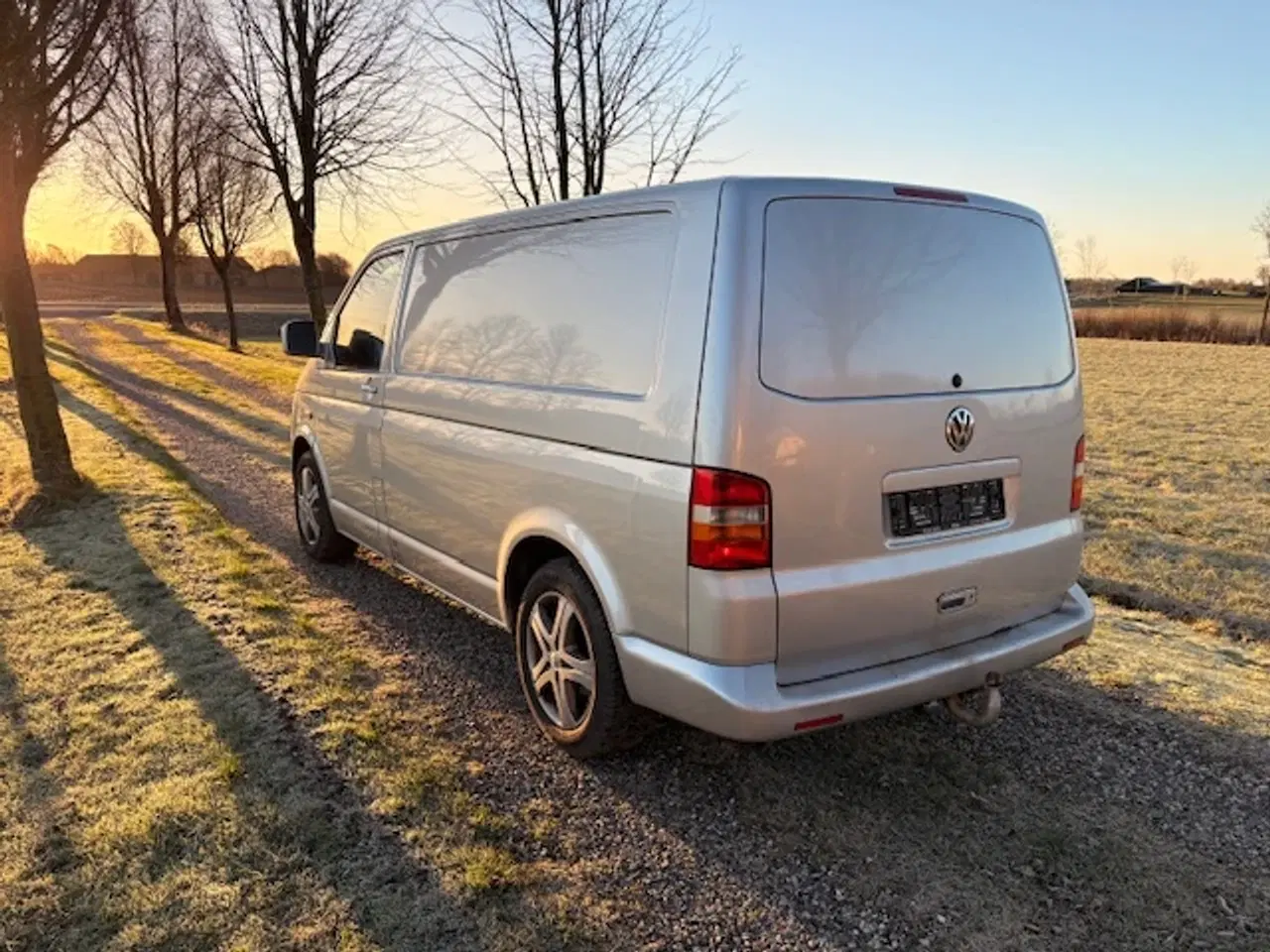 Billede 4 - VW Transporter 2,5 TDi 130 Kassevogn kort 4d Nysyn