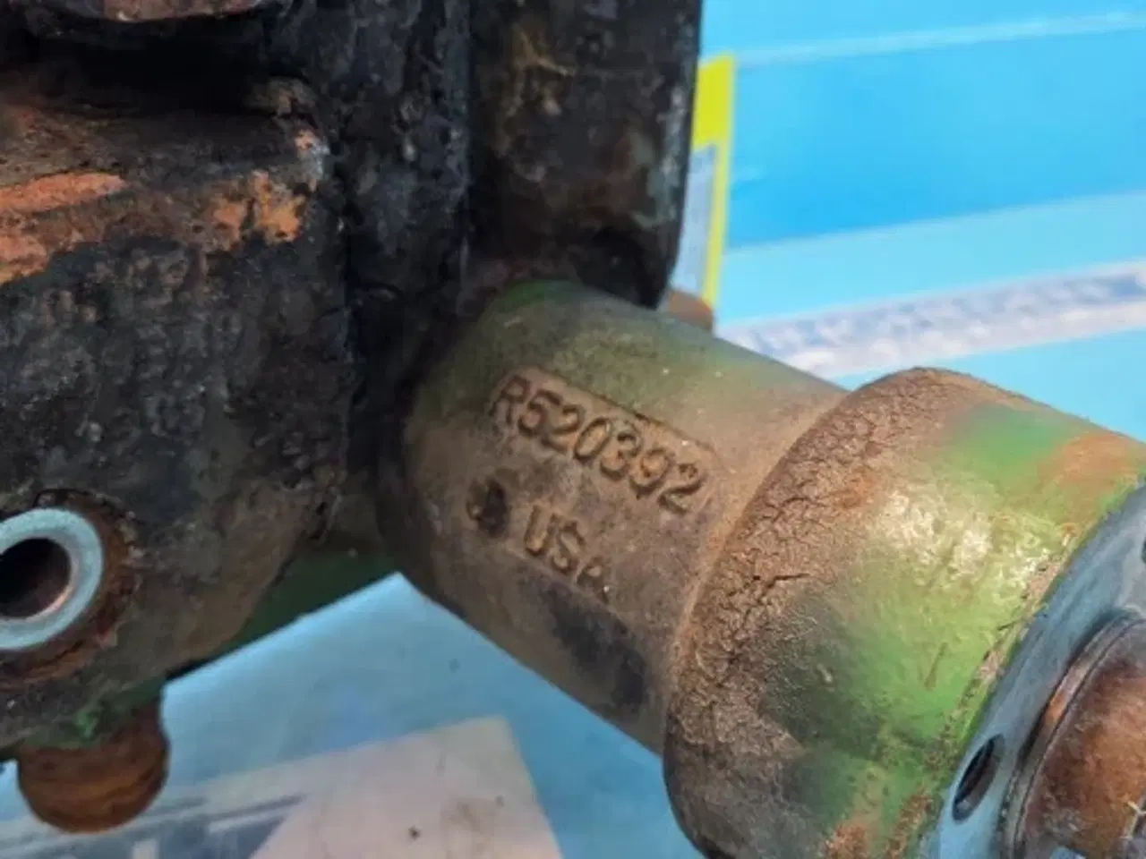 Billede 13 - John Deere 6090HZ003 Termostat Hus R522012