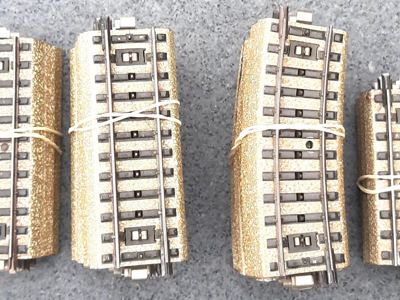 Billede 5 - Märklin kæmpe lot M-skinner og skiftespor