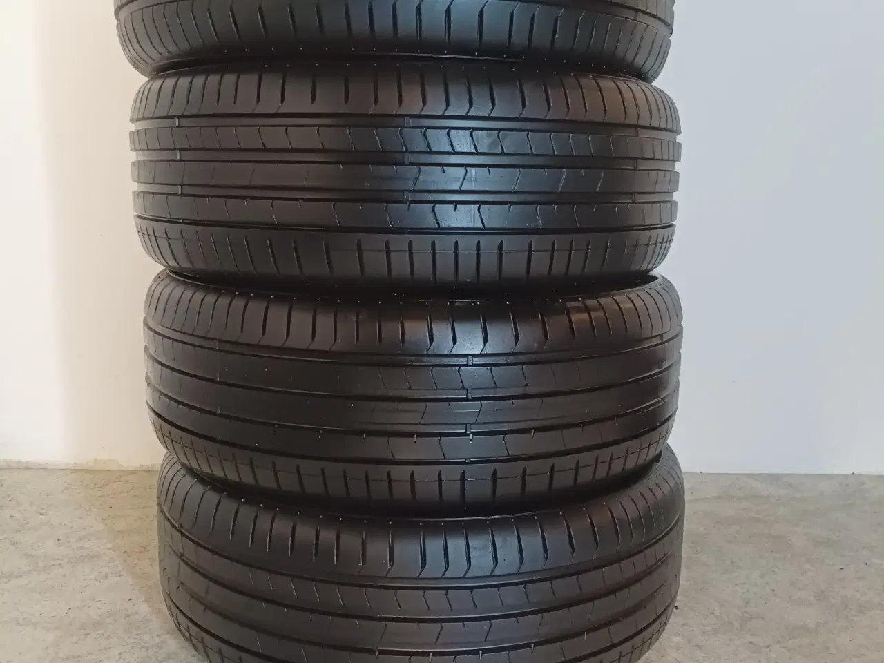 Billede 2 - sommerdæk - 235/50R19 99W Pirelli (4stk)