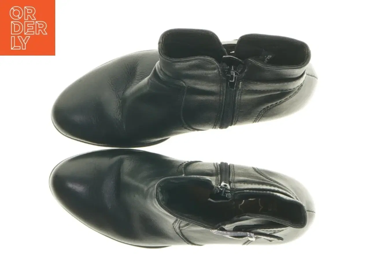 Billede 5 - Sort damesko med hæl og spænde fra Tamaris (str. 38 )