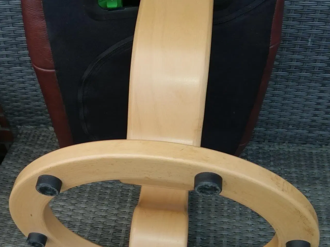 Billede 3 - JUSTERBAR FODSKAMMEL I KRAFTIGT SKIND, FLOT STAND